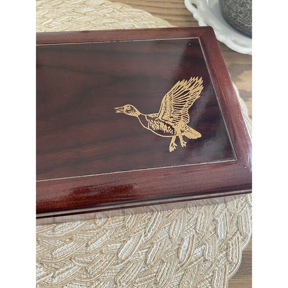 Vintage Midcentury Wood Jewelry Box Gold Duck Detail Butler Box Green Felt Liner - Picture 2 of 8
